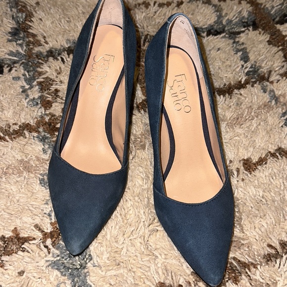Franco Sarto navy Heels - Picture 4 of 6